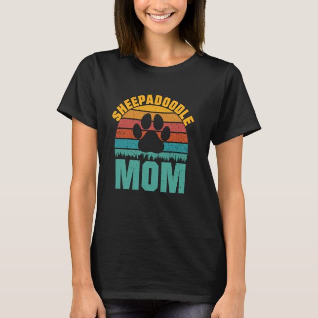 Sheepadoodle Mum Sheepadoodle T-Shirt (Front)