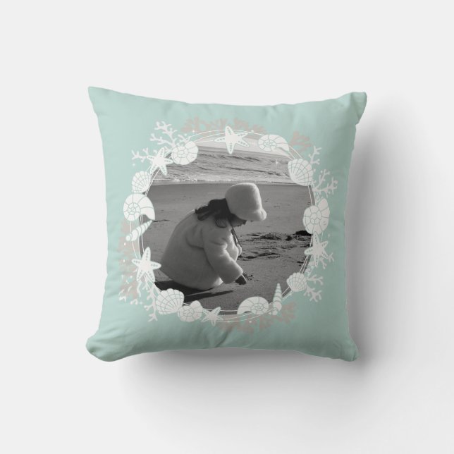 Shell Christmas Wreath Pillow (Front)