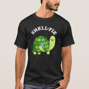 Shell-fie Funny Tortoise Selfie Pun Dark BG T-Shirt
