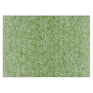 Shell Pattern On Spotted Background Cutting Board