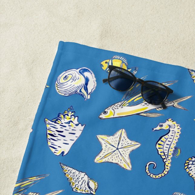 Shells and sea creatures beach towel (In Situ)