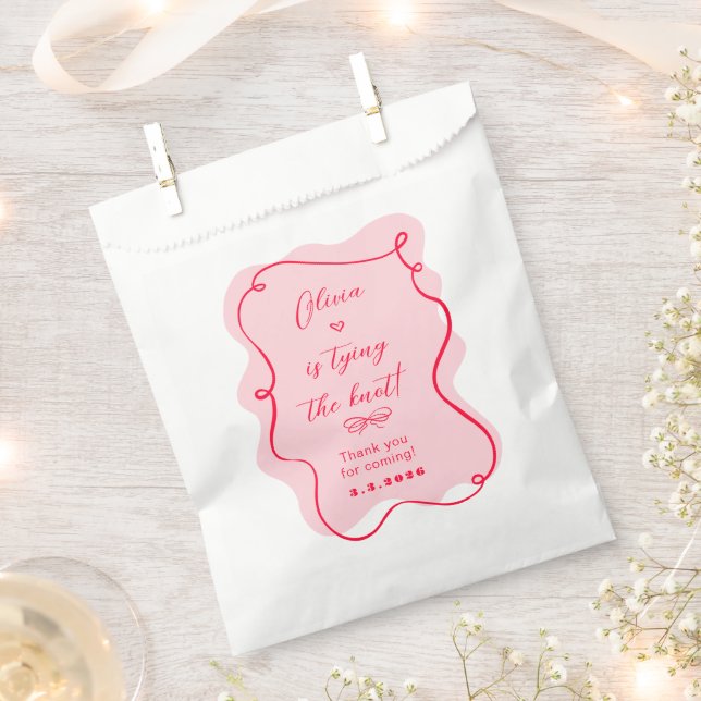 She's tying the knot retro pink and red thank you favour bags (Clipped)
