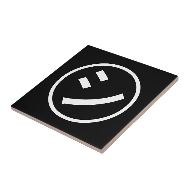 ㋛ Shi Kana Katakana Smiling Emoji / Emoticon Tile (Side)