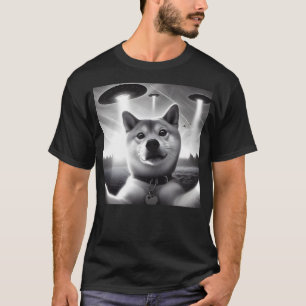 Shiba Inu Dog Dad Mom Funny Graphic Selfie UFOs We T-Shirt