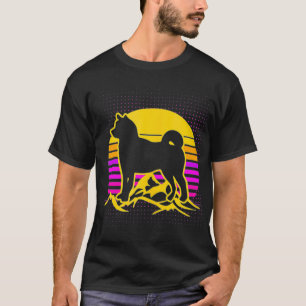Shiba Inu Lover Design 80s Vintage Style Gift  T-Shirt