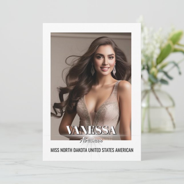 Shining Star Ultimate Autograph Card (Standing Front)