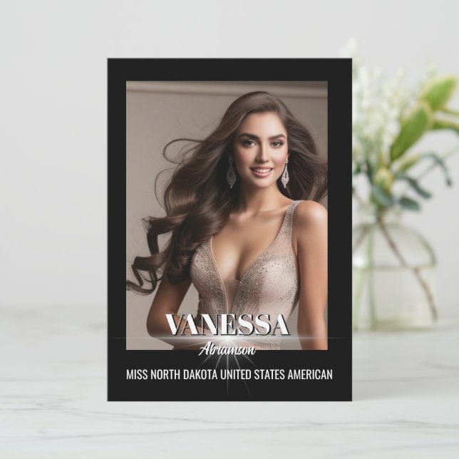 Shining Star Ultimate Autograph Card (Standing Front)