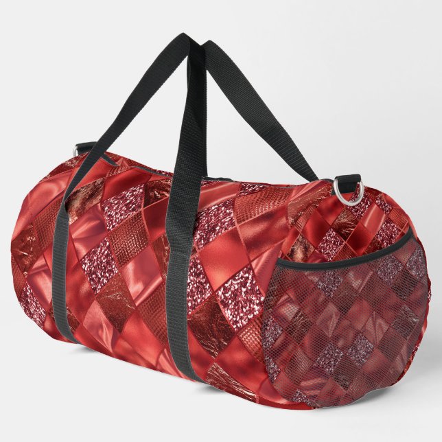 SHINY RED DIAMOND TEXTURE LOOK DUFFLE BAG (Right Corner)
