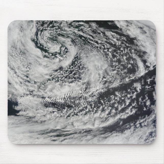 Ship-wave-shaped wave clouds 2 mouse mat (Front)