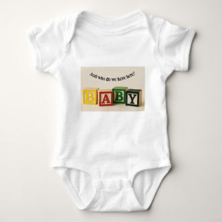 Short sleeve white baby bodysuit