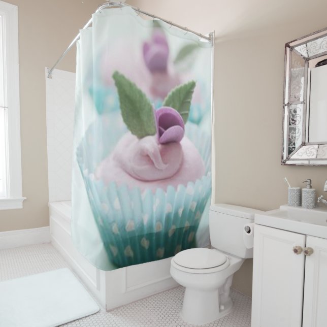 Shower Curtain Cupcake (In Situ)