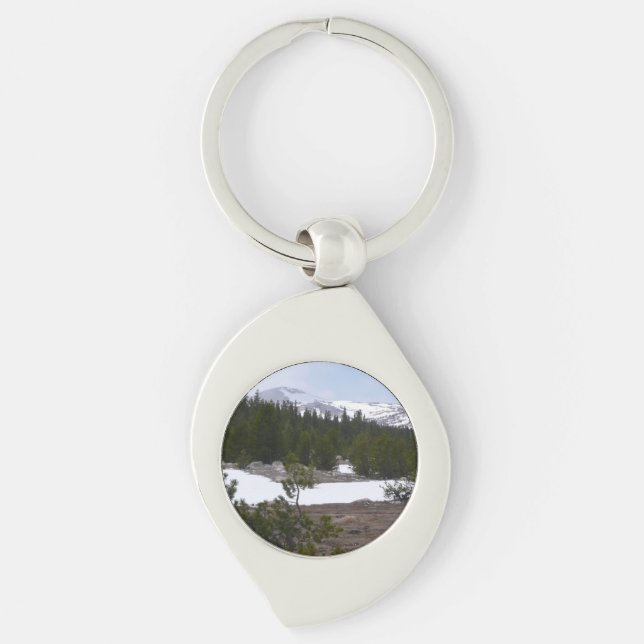 Sierra Nevada Mountains and Snow at Yosemite Key Ring (Front)