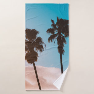 Silhoette of palm tree bath towel