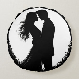 Silhouette Of Couple Embracing Face-To-Face Round Cushion