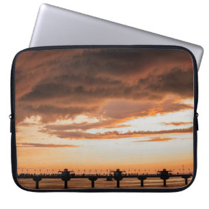 SILHOUETTE OF PEOPLE ON BEACH DURING SUNSET LAPTOP SLEEVE