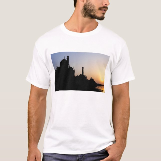 Silhouette of The Taj Mahal at sunset, Agra, T-Shirt (Front)