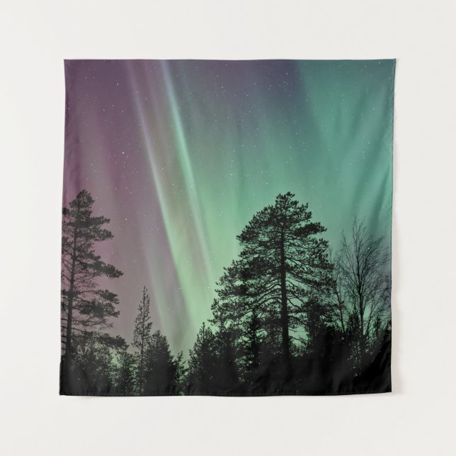 SILHOUETTE PHOTO OF AURORA BOREALIS TAPESTRY (Front)