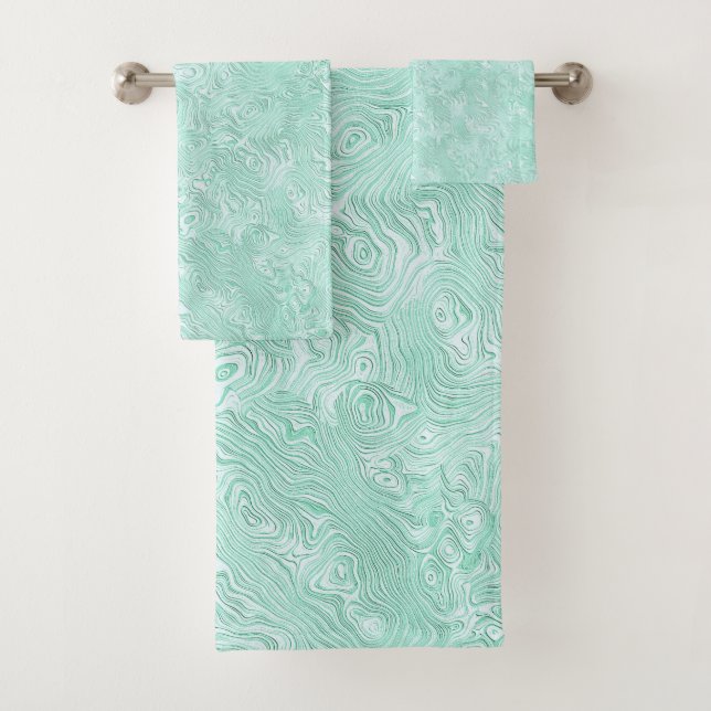 Silk Moire Small Pattern in Mint Green Bath Towel Set (Insitu)