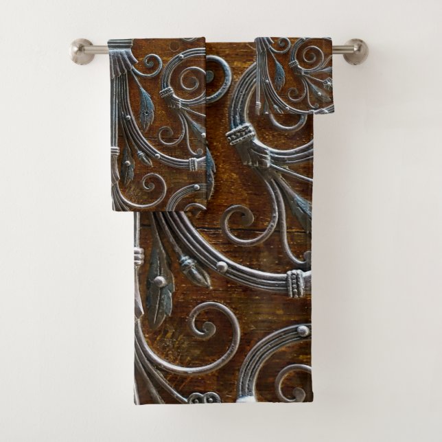 Silver brown wood funky looking door bath towel set (Insitu)