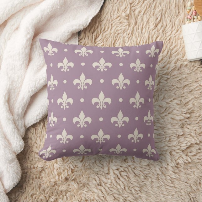 Silver Fleur De Lis pattern on purple background Cushion (Blanket)