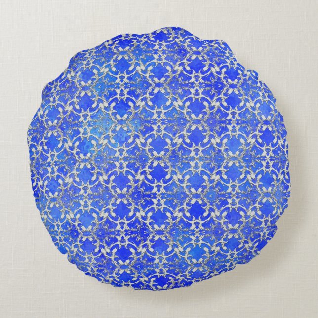 Silver Grey Blue Dancing Scrolls Pattern Round Cushion (Back)