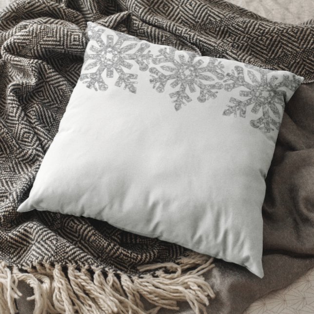 Silver Snowflake Winter Quinceanera Cushion (Creator Uploaded)