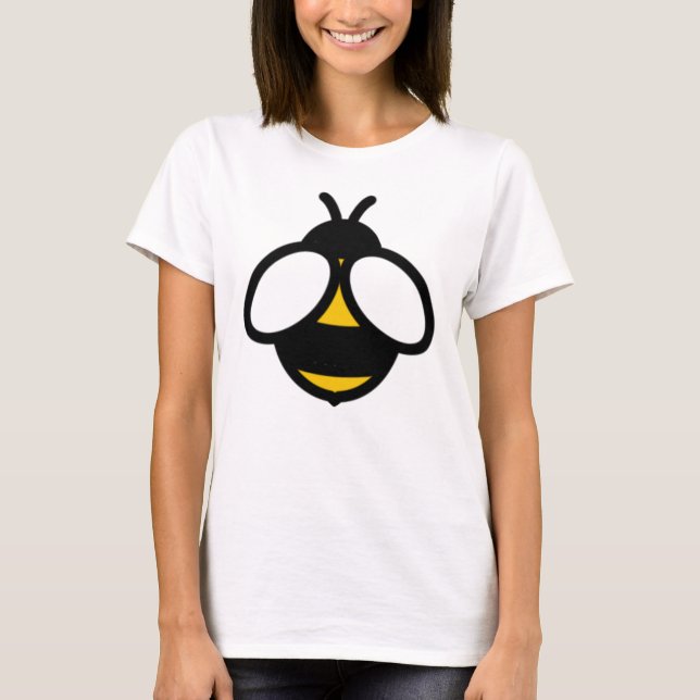 Simple elegant large yellow black bumblebee image  T-Shirt (Front)