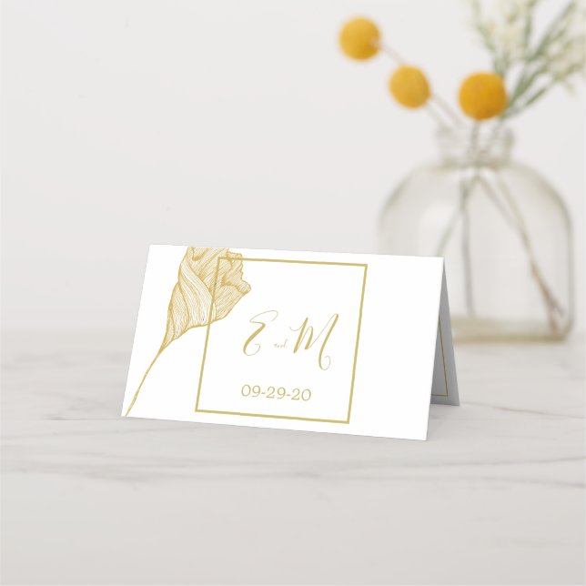 Simple  Gold  Floral Modern Wedding Table Card (Back)