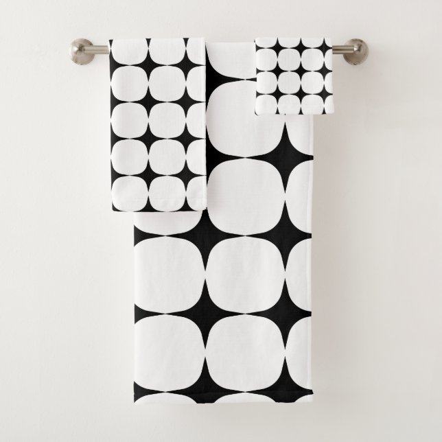 Simple Mid Century Modern Black and White Pattern Bath Towel Set (Insitu)