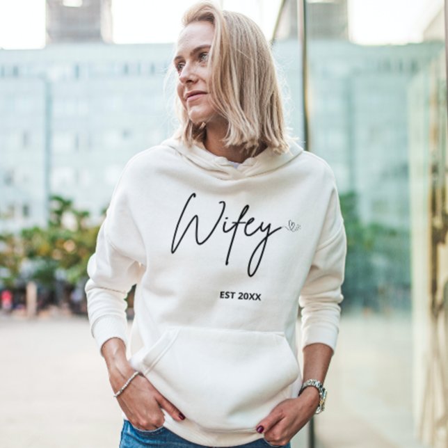 Simple minimal Personalised Wifey Script Est year Sweatshirt (Creator Uploaded)