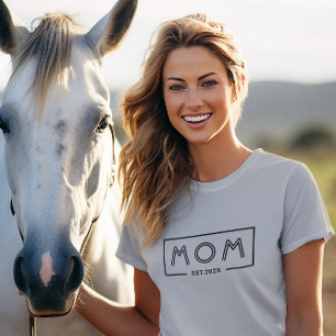 Simple Modern Black Frame-Mum Est. 2024 T-Shirt