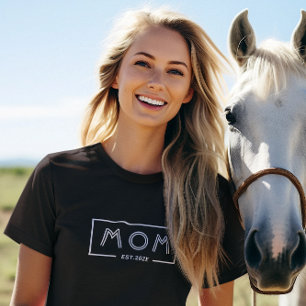 Simple Modern White Frame-Mum Est. 2024 T-Shirt