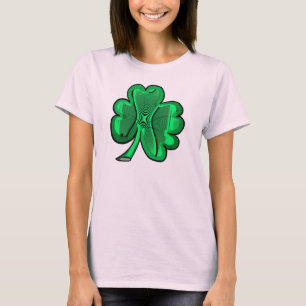 Simple shamrock green st. patricks day tee