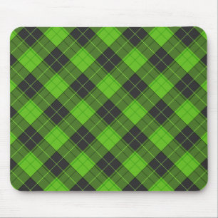 Simple tartan diagonal pattern in dark green mouse mat