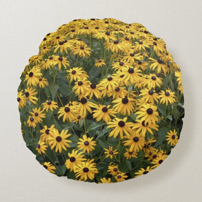 Simply Floral & Refreshing, Round Pillow (Front)