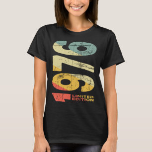 Since 1976 Year 1976 Birth Vintage Aesthetic 1976 T-Shirt
