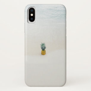 Single pineapple on the beach iPhone x case
