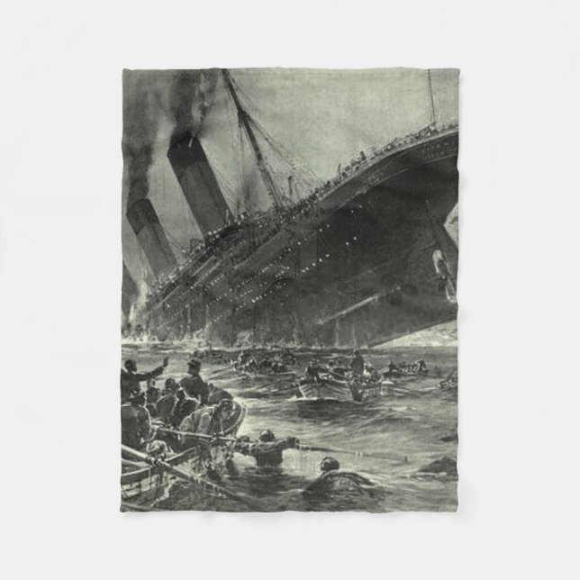 Sinking RMS Titanic Fleece Blanket (Front)