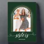 Sisters Gift Personalised Gold Green Custom Text Plaque<br><div class="desc">Sisters Gift Personalised Gold Green Custom Text</div>