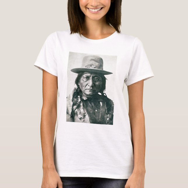 Sitting Bull (1831-1890) (b/w photo) T-Shirt (Front)