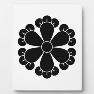 Six cloves plaque