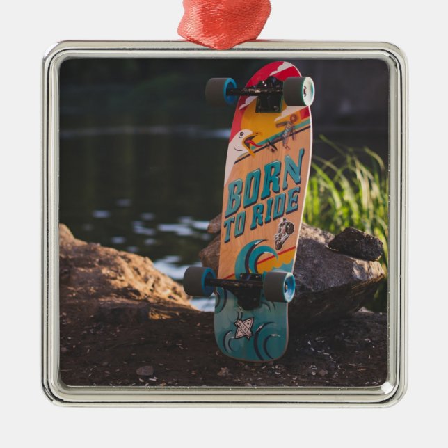 Skateboard Born To Ride Metal Tree Decoration (Front)