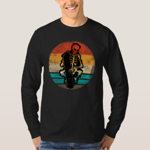 Skateboarder rollerblade athlete vintage retro T-Shirt