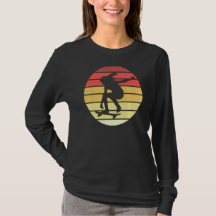 Skater Girl Skateboard Girls Skateboarding Retro V T-Shirt