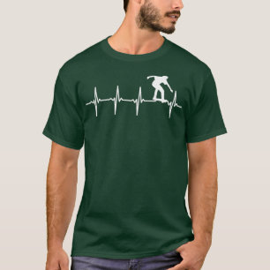 Skating Heartbeat Gift For Skaters amp Skateboarde T-Shirt