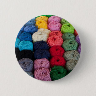 Skeins of yarn 6 cm round badge