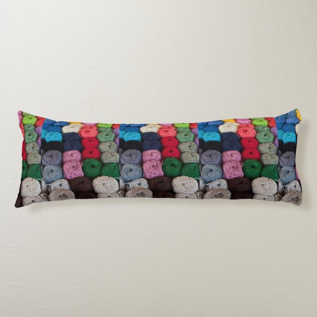 Skeins of yarn body cushion (Front)