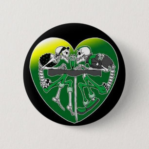 skeleton couple 6 cm round badge