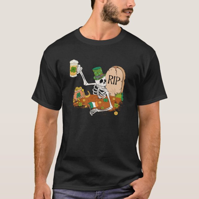 Skeleton Drinking Beer St Patricks Day Leprechaun  T-Shirt (Front)