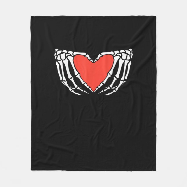 Skeleton Hands Forming Heart – Creepy Gothic Hallo Fleece Blanket (Front)